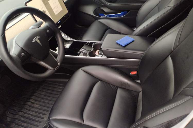 Used Tesla Model 3 2020 Long-Range Rear-Wheel-Drive Version