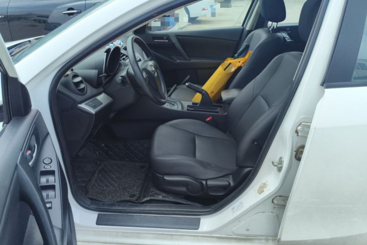 Used Mazda 3 2013 Hatchback 1.6L Automatic Elite Model Driver Seat