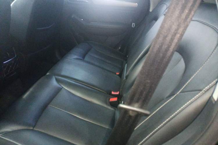 Used Roewe RX5 2016 30T Two-Wheel Drive Automatic Internet Smart Edition