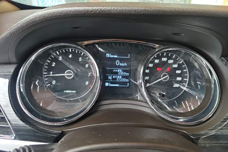 Used Baojun 730 2016 1.8L iAMT Comfort Version 7 Seats