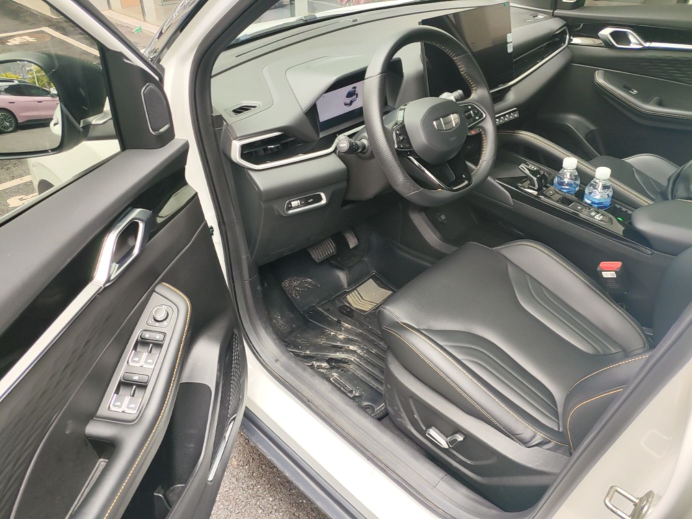 Geely Auto Coolray 2025 Bin Yue L 1.5T DCT Starlight Edition — снимка 18