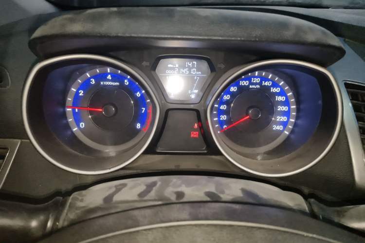 Used Hyundai Elantra (5th Generation / Langdong) 2012 1.6L Manual Fashion Edition
