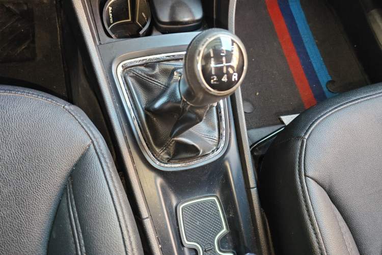 Used Suzuki Alivio 2015 1.6L Manual Comfort Model Gear Lever