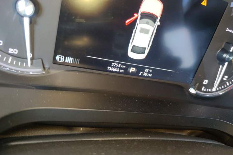 Used Roewe i6 2017 20T Automatic Internet ZhiZun Edition
