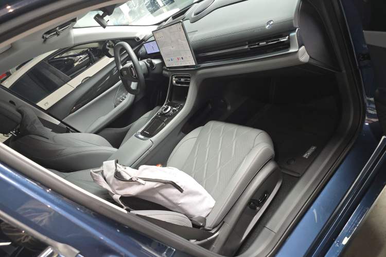 Used Geely Galaxy A7 2025 Model EM-i 150km Starship Edition