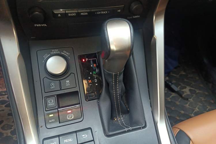 Used Lexus NX 2015 200T All-Wheel-Drive Fēngshàng Edition
