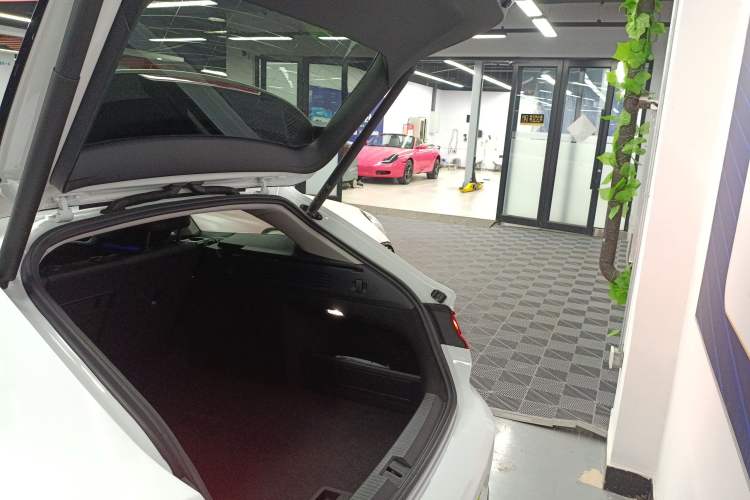 Used Volkswagen FAW-Volkswagen CC 2023 Hunting Vehicle 380TSI Hunter's Heart Edition