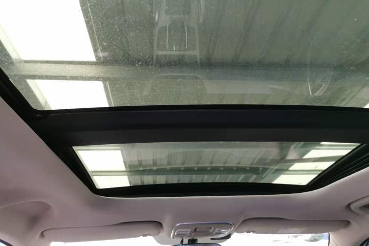 Used Geely Auto Emgrand X7 Sport 2020 1.8TD DCT Two-Wheel Drive Smart Connect 4G-Enabled Version