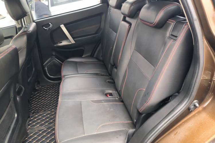 Used Geely Auto GX7 2015 Classic Edition 1.8L Manual Elite Model China V Standard