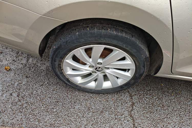 Used Skoda Rapid 2019 1.5L Automatic Comfort Edition China V Standard