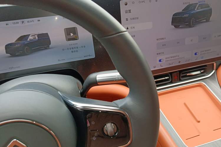 Used Hima AITO M9 2024 Range-Extended Ultra Version 42 kWh 6-Seater Model
