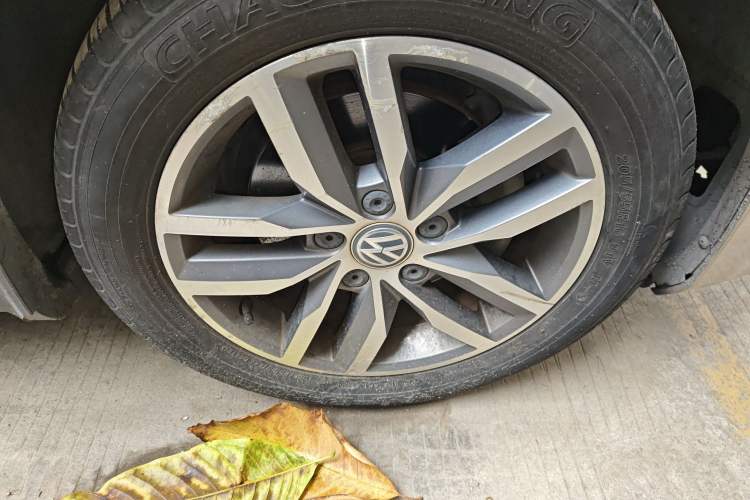 Used Volkswagen Golf 2016 230TSI Automatic Luxury Version