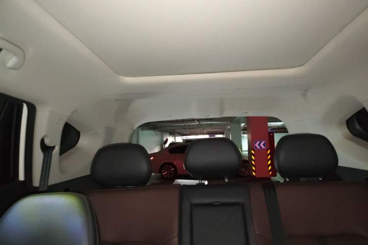 Used SOL X8 PLUS 2023 1.5 TGDI DCT Smart Home Edition 7-Seater