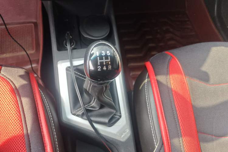 Used JAC Refine S2 2015 1.5L Manual Luxury Smart Model
