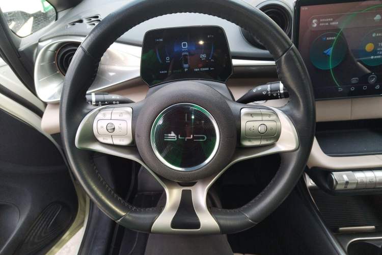 Used BYD Dolphin 2021 405 km Fashion Edition