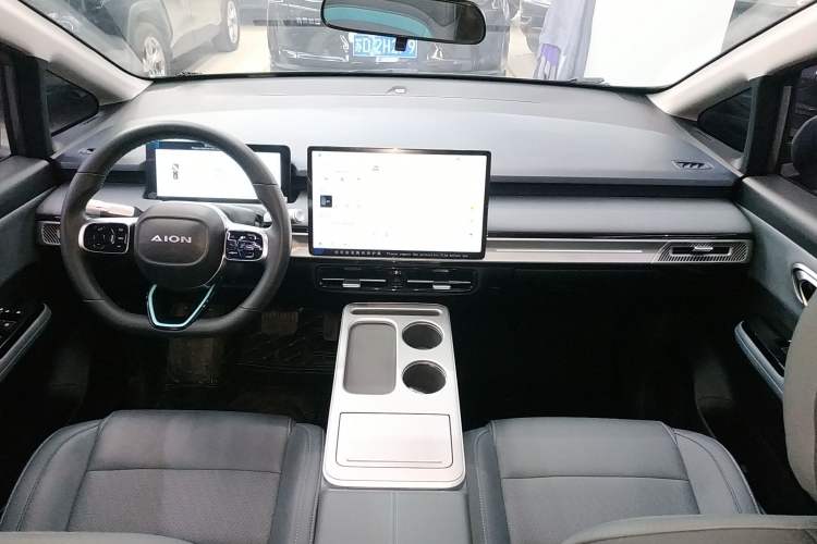 Used AION Y 2023 Plus 510 Smart Edition