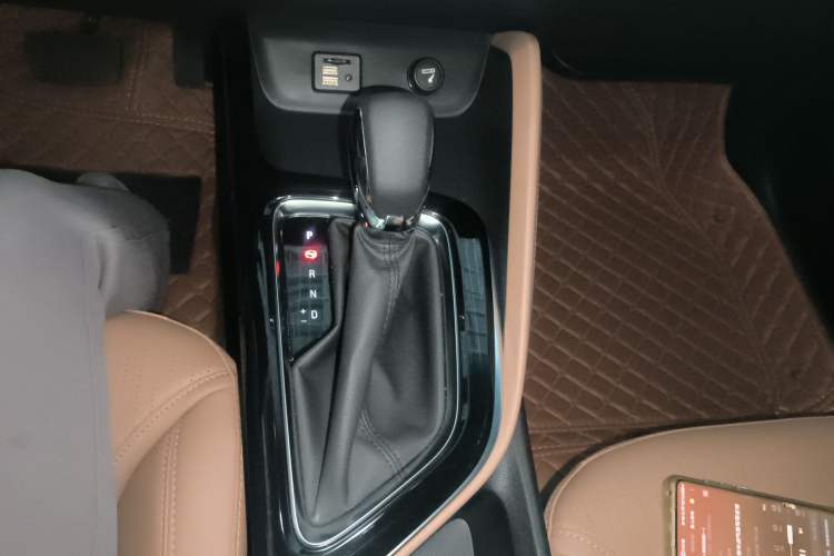 Used Buick GL6 2021 323T Mild Hybrid Connect Luxury Model Gear Lever