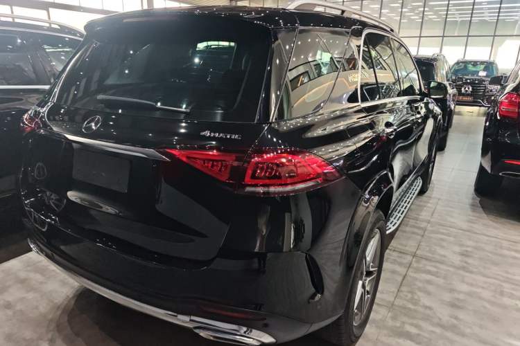 Used Mercedes-Benz GLE 2021 GLE 450 4MATIC Luxury Model Rear Right 45 Deg