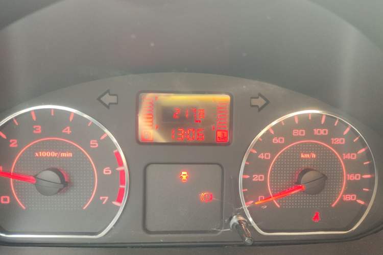 Used Wuling Hongguang V 2022 1.5L Jingqu Edition Electric-Assist LAR