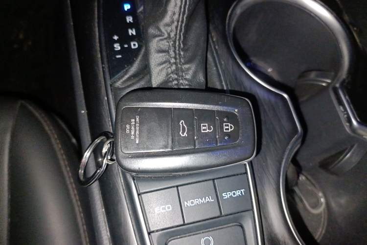 Used Toyota Camry 2023 2.5G Luxury Edition
