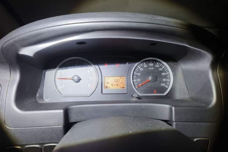 Used FORTHING Lingzhi 2013 V3 1.5L 7-Seater Standard Model II
