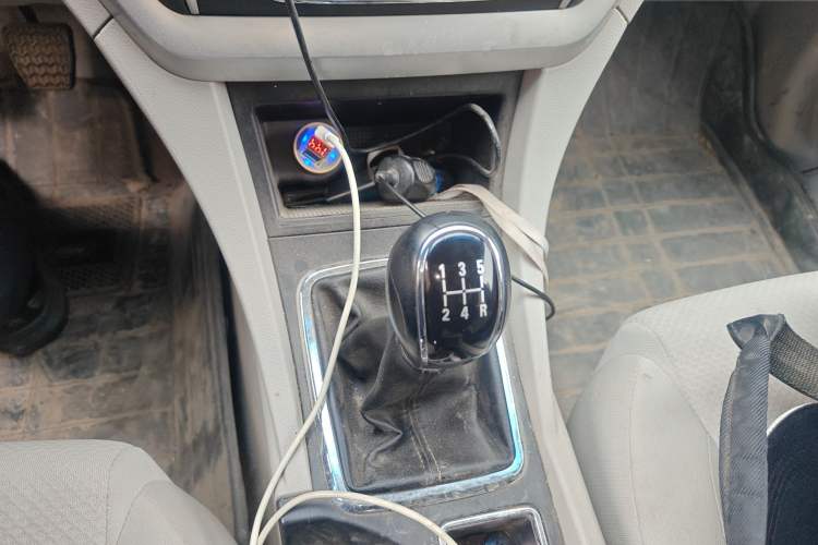 Used Geely Auto Emgrand 2016 Sedan 1.5L Manual Fashion Edition