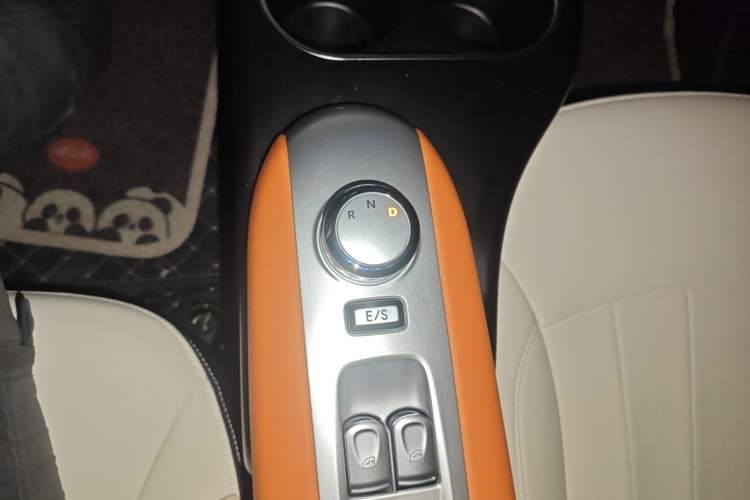 Used CHANGAN NEVO Lumin 2025 301km Honey Dew Edition
