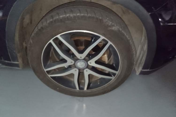 Used Mercedes-Benz GLA 2015 GLA 220 4MATIC Fashion Model
