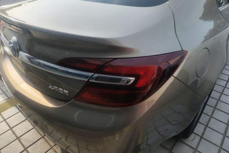 Used Buick Regal 2015 2.0L Leading Fashion Edition
