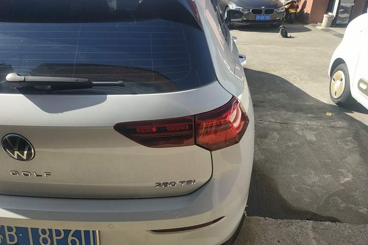 Used Volkswagen Golf 2023 Facelift 280TSI DSG R-Line Lite