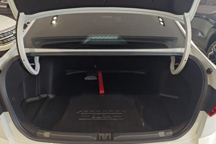 Used Volkswagen Bora 2025 300TSI DSG Prestige Edition Trunk