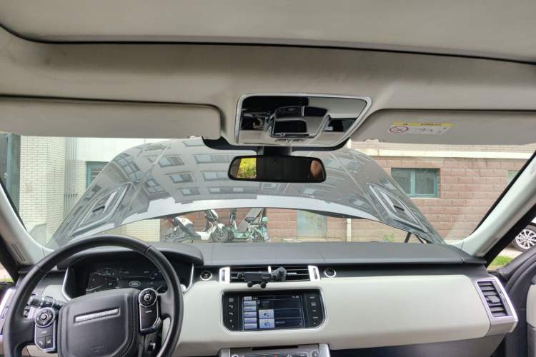 Used Land Rover Range Sport 2014 3.0 SC V6 HSE DYNAMIC
