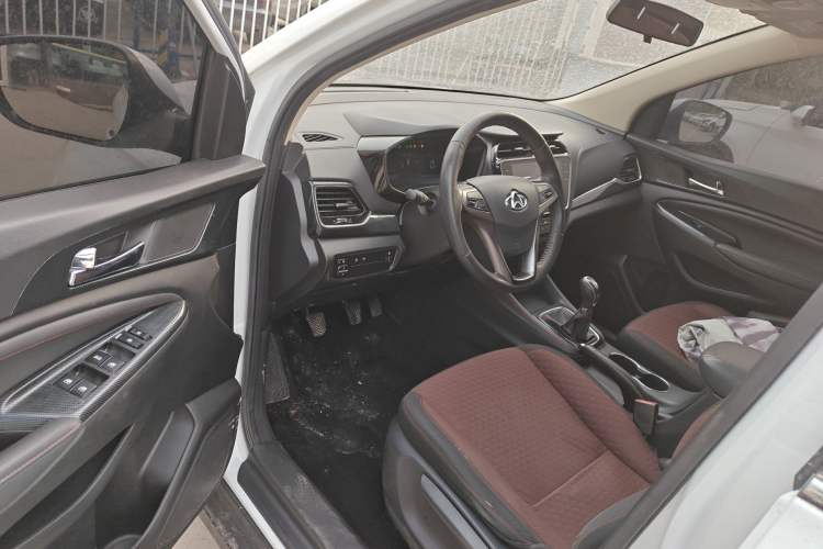 Used CHANGAN OSHAN A800 2017 1.6L Manual Comfort Model