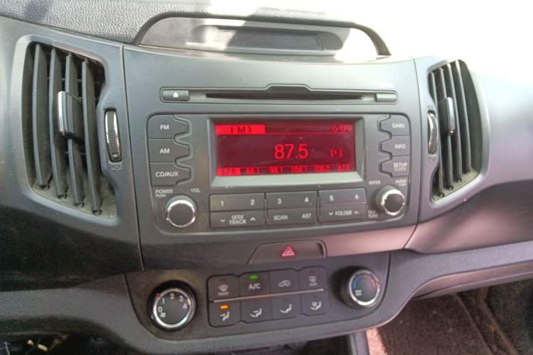 Used Kia Sportage R 2012 2.0L Automatic Two-Wheel Drive GL Trim
