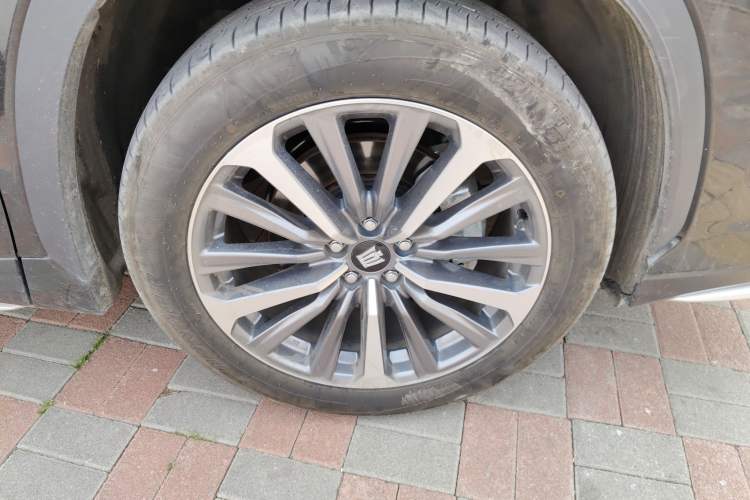 Used Toyota Crown Kluger 2024 2.5L HEV Two-Wheel Drive Luxury Edition Right Front Wheel Hub