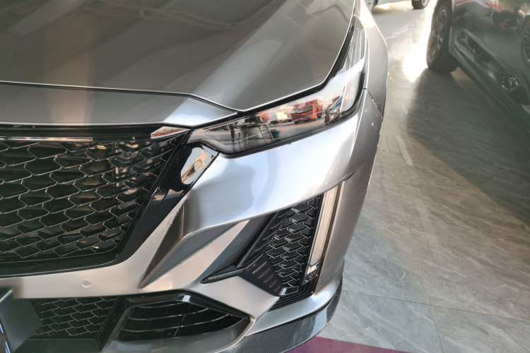 Used Cadillac CT5 2023 28T Prestige Model
