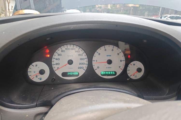 Used Chrysler Grand Voyager 2012 3.0L Classic Edition Instrument Cluster