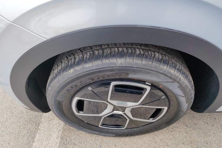 Used AION UT 2025 330 Starlight Edition
