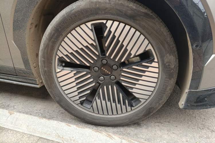 Used Zeekr X 2023 Rear-Drive YOU Edition 4 Seats