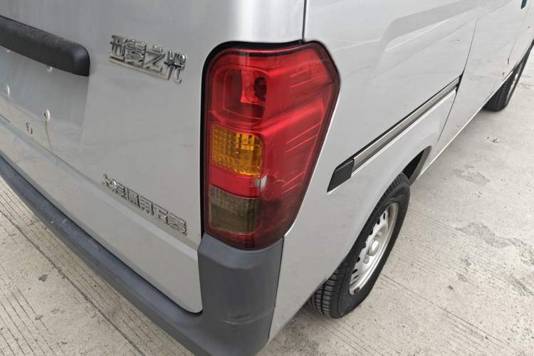 Used Wuling Zhiguang 2020 1.2L Practical Model China VI LSI
