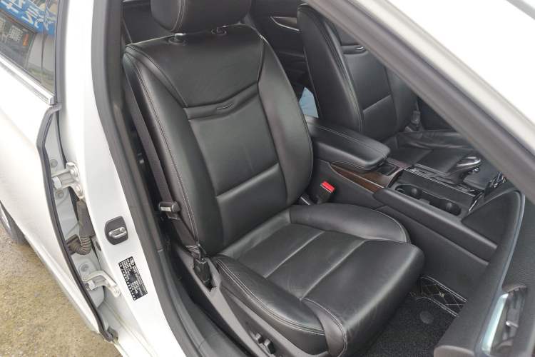 Used Cadillac XTS 2018 28T Elite Edition Right Front Seat