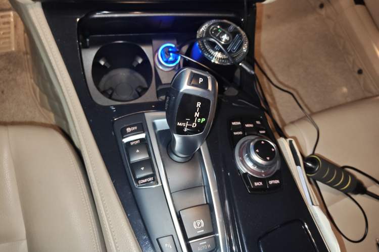 Used BMW 5 Series 2014 520Li Elegant Model
