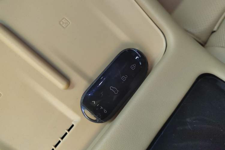 Used Hima AITO M7 2024 1.5T Rear-Drive Plus Version 5 Seats