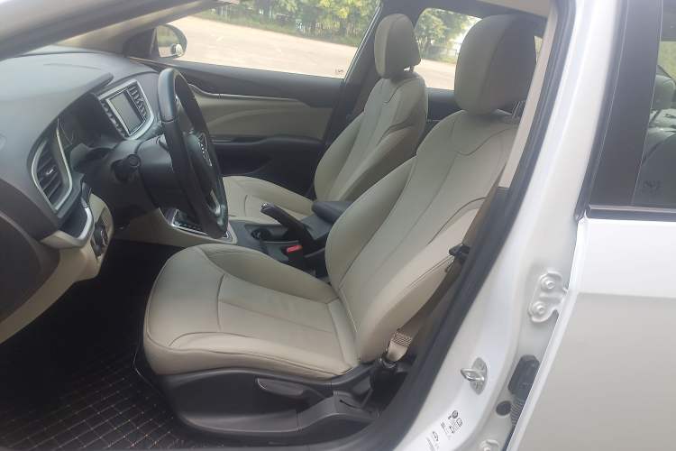 Used Buick GT 2019 15T Dual-Clutch Connected Elite Model China VI