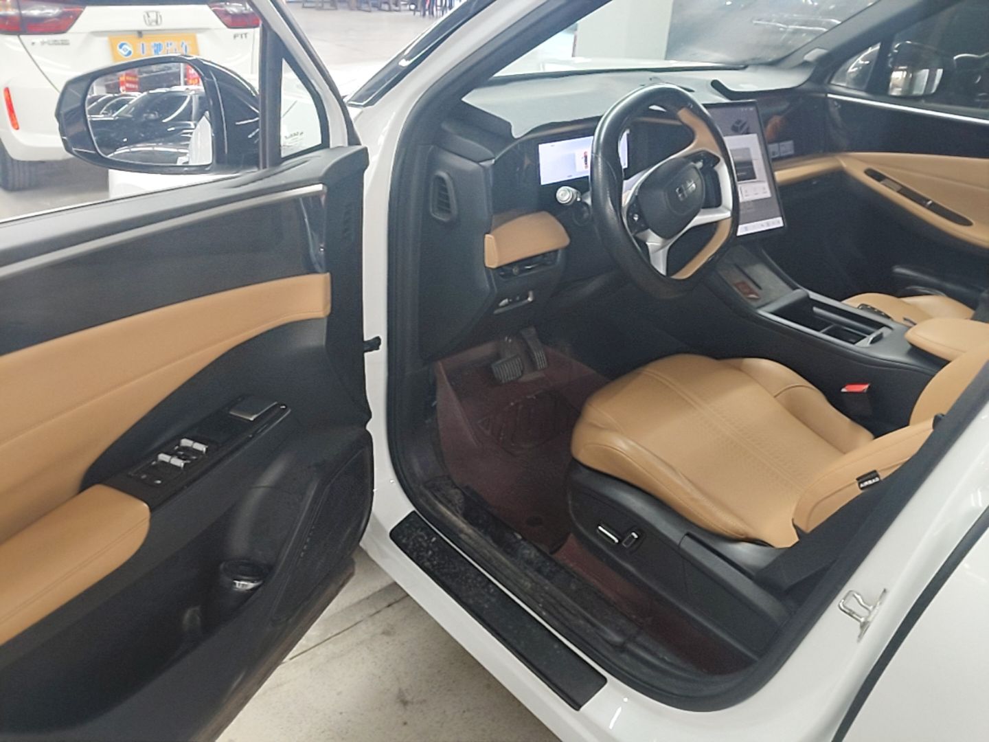 Geely Galaxy L7 2024 1.5T 55km PRO Dragon Edition — снимка 18