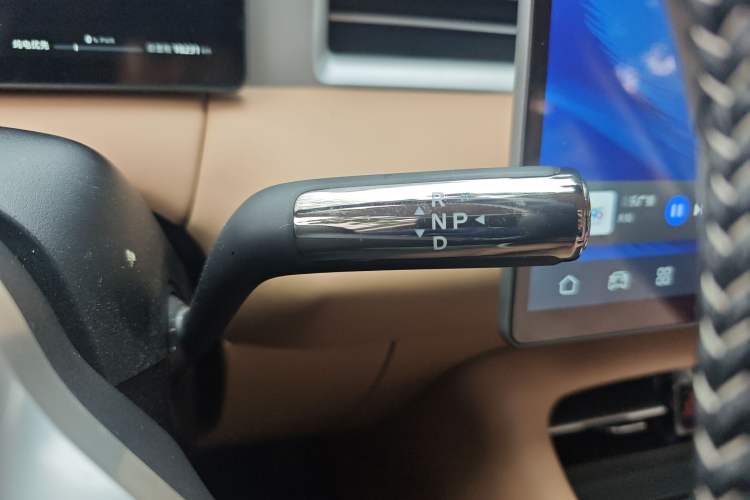 Used Landian E5 PLUS 2025 165 km Long-Range Version PLUS 7-Seater