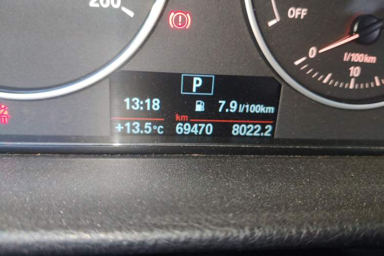 Used BMW 3 Series 2015 316Li Fashion Model
