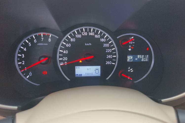 Used Nissan Quest 2015 3.5L SL
