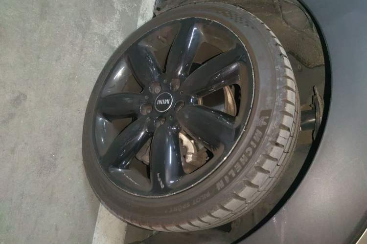 Used MINI Clubman 2016 Revised Version 2.0T COOPER S Connoisseur Edition
