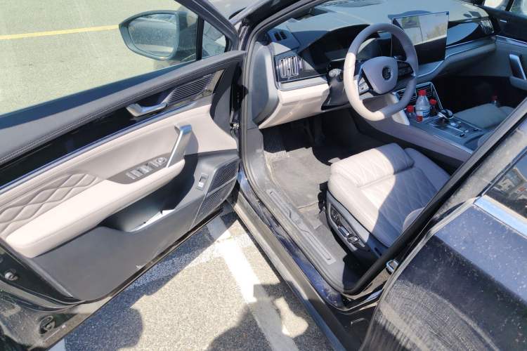 Used BYD Tang New Energy 2025 Intelligent Driving Version DM-i 115KM Flagship Edition Driver Seat